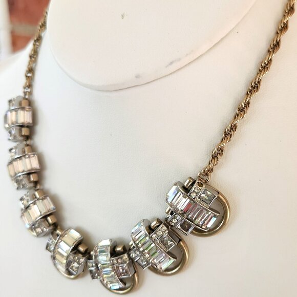 Banana Republic Signed Vintage-Style Gold-Tone Necklace w/Clear Rhinestone Accen - Picture 3 of 7